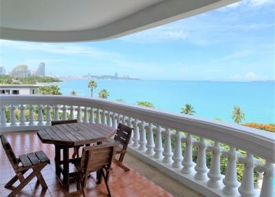 Condo with 3 Bedrooms and ocean view