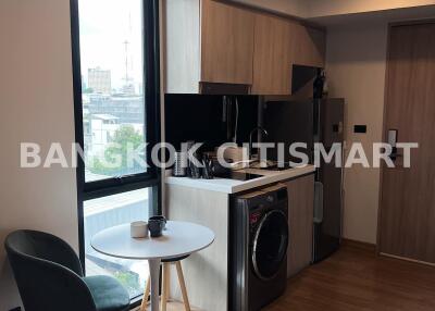 Condo at FYNN Aree for rent