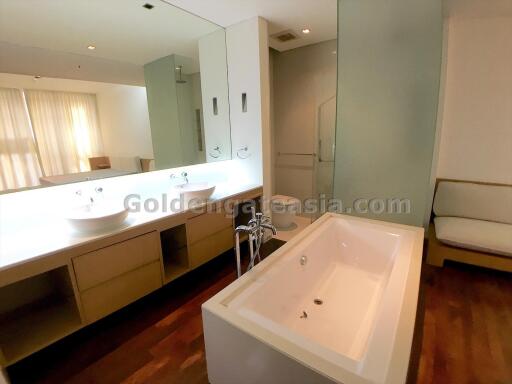 Spacious 2-Bedrooms condominium unit with big balcony - Domus Sukhumvit 16