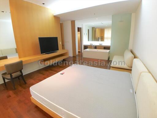 Spacious 2-Bedrooms condominium unit with big balcony - Domus Sukhumvit 16