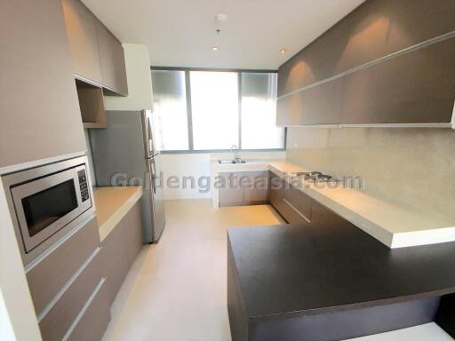 Spacious 2-Bedrooms condominium unit with big balcony - Domus Sukhumvit 16