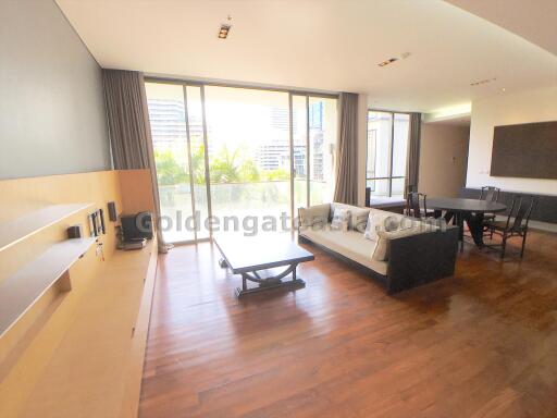 Spacious 2-Bedrooms condominium unit with big balcony - Domus Sukhumvit 16