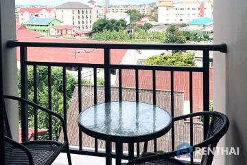 Live the Dream in Pattaya: Arcadia Beach Continental Condo for 1.55M Baht