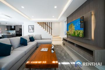 สำหรับ ขาย วิลล่า  ที่ Zensiri Midtown Villas