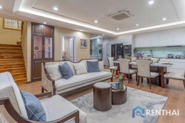 For sale house 4 bedrooms at Rungsii Village