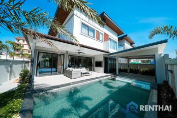 Pool Villa in the Heart of Pattaya City from a Reputable Developer for Sale!