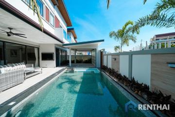 Pool Villa in the Heart of Pattaya City from a Reputable Developer for Sale!