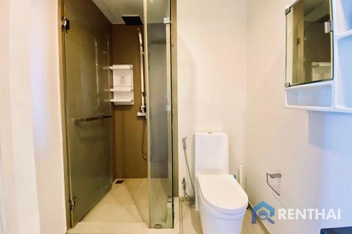 Luxurious Unixx South Pattaya Condo - 2590000  Baht in Pattaya!