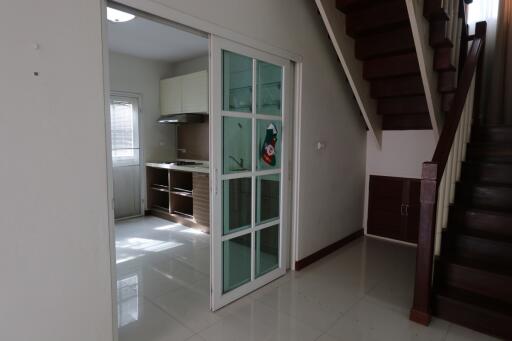 3 BR House for Rent : Vararom Charoenmuang