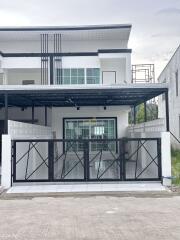 2 Bedrooms Townhouse Nong Pla Lai H011239