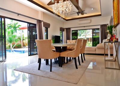 Dream House with Pool for Sale in Pattaya