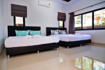 Dream House with Pool for Sale in Pattaya