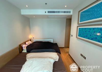 2-BR Condo at Supalai Oriental Sukhumvit 39 near MRT Phetchaburi