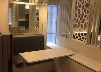 1-BR Condo at Rhythm Sukhumvit 36-38 near BTS Thong Lor (ID 514321)