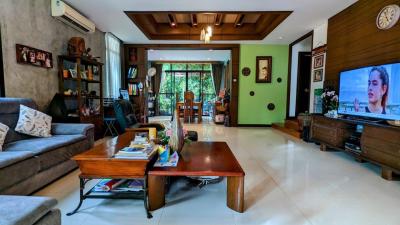 Luxury Pool Villa 4 Bed for Sale in East Pattaya