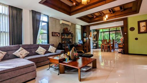 Luxury Pool Villa 4 Bed for Sale in East Pattaya