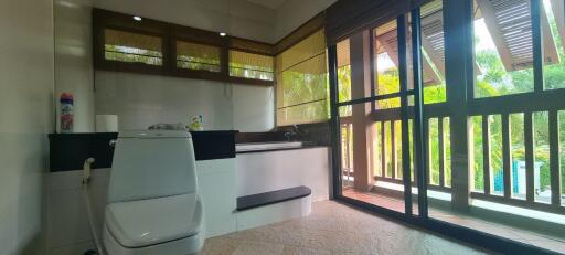 Luxury Pool Villa 4 Bed for Sale in East Pattaya