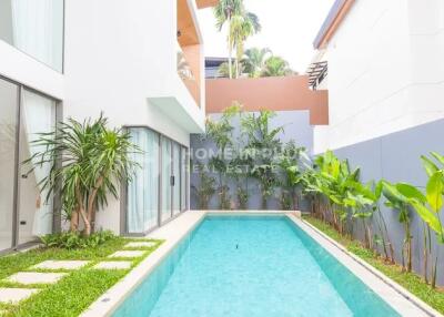 Two Storey Pool Villa in Pasak