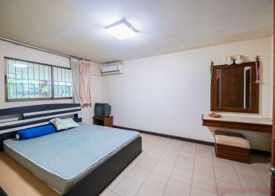 3 Bed Condo For Sale In Jomtien - Grand Condotel