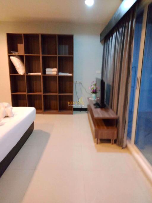 2 Bedrooms Condo in T.W Platinum Suites Jomtien C011253