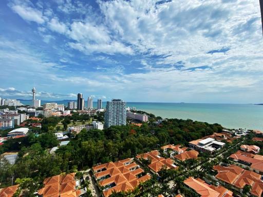 Great Condo at The Peak Towers for Sale