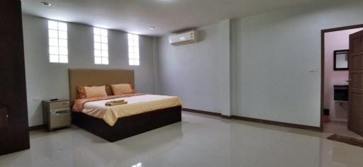 Pool Villa House in Jomtien Pattaya for Sale