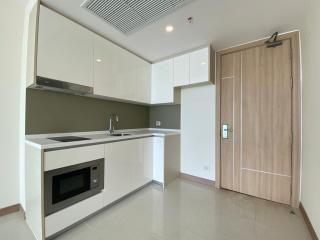 Unfurnished Riviera Jomtien Condo for Sale