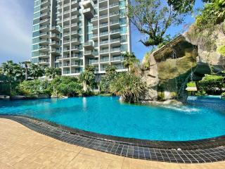 The Riviera Wong Amat Condo for Sale