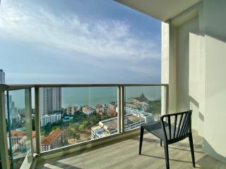 Sunset Views for Sale Riviera Wongamat Condo