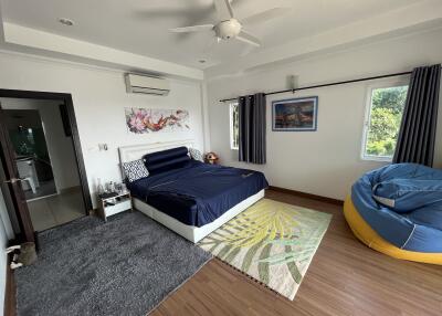 1 Bedroom Apartment with an exclusive residential complex near Patong Beach