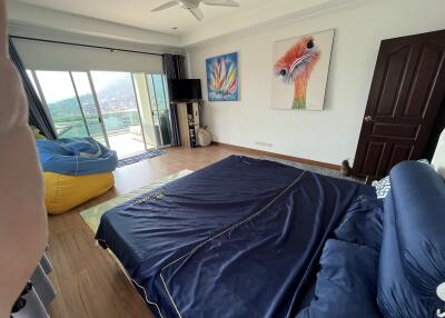 1 Bedroom Apartment with an exclusive residential complex near Patong Beach