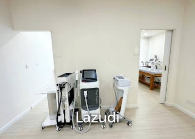 For Take Over Clinic in Prime Central Mall Location with Over 19 Rooms