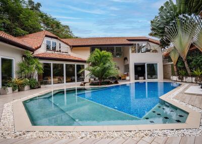Pool Villa House for Sale in Pratumnak Hill