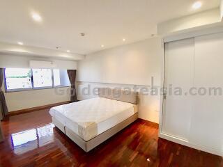 Big 3-Bedrooms condo plus study room and large balcony - Sukhumvit soi 11