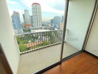 3-Bedrooms on high floor with balcony - Sukhumvit 55 (Thong Lo)