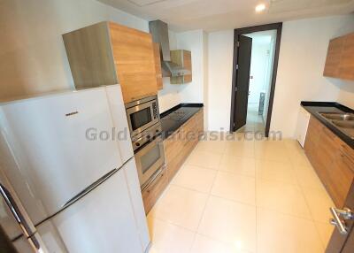 3-Bedrooms on high floor with balcony - Sukhumvit 55 (Thong Lo)