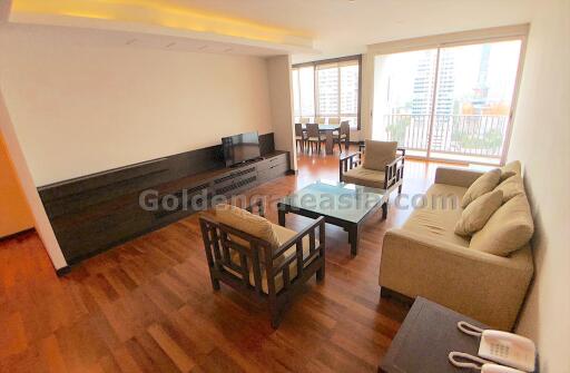 3-Bedrooms on high floor with balcony - Sukhumvit 55 (Thong Lo)