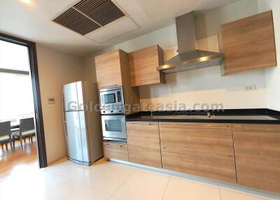 3-Bedrooms on high floor with balcony - Sukhumvit 55 (Thong Lo)