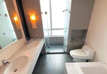 3-Bedrooms on high floor with balcony - Sukhumvit 55 (Thong Lo)