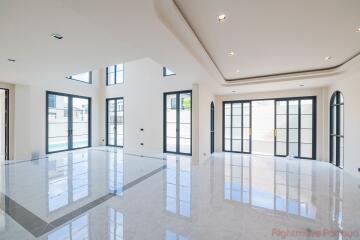 4 Bed House For Sale In East Pattaya - Arcade