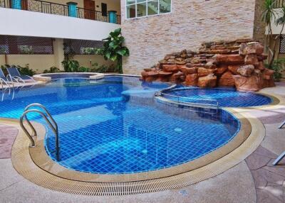 Nova Atrium Condo for Sale in Central Pattaya