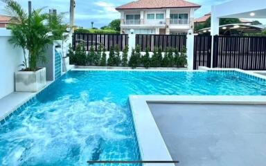 House For Sale in East Pattaya - 4 Bed 4 Bath