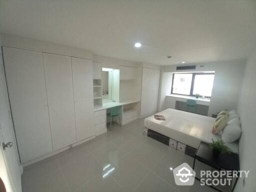 3-BR Condo at The Waterford Park Sukhumvit 53 Condominium near BTS Thong Lor