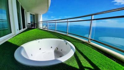 Reflection Jomtien Condo for Sale in Pattaya