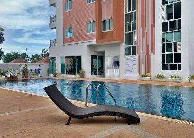 Le Beach Condo 1Bed for Sale in Bangsaray