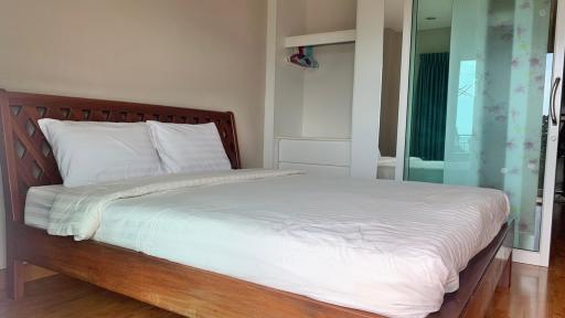 Le Beach Condo 1Bed for Sale in Bangsaray