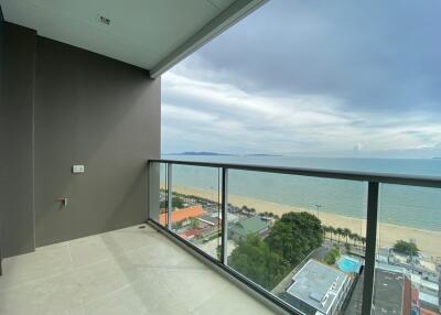 Corner Unit for Sale in Aeras Jomtien