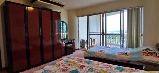 3Bedrooms for Sale in Park Beach Condo