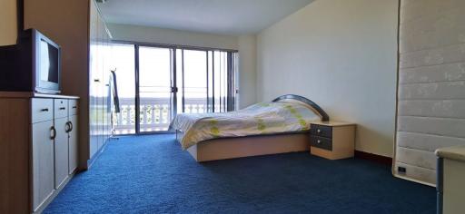 3Bedrooms for Sale in Park Beach Condo