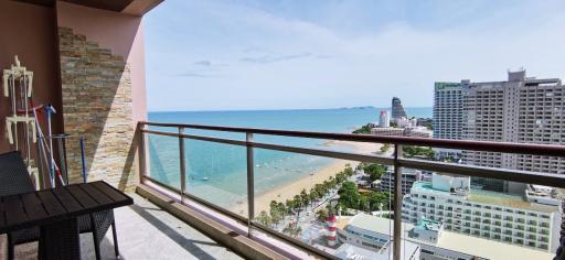 Five-Star Condo for Sale in Northshore